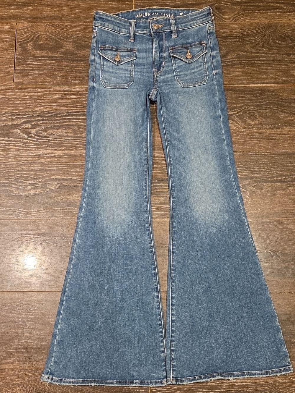❤️ AMERICAN EAGLE HIGH RISE FESTIVAL FLARE JEANS, 2 (26)